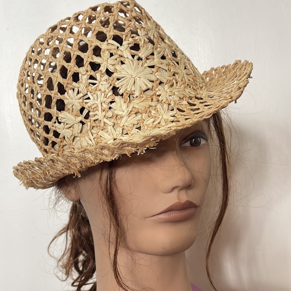 Ralph Lauren  Stylish  Straw Tan and Cream Hat